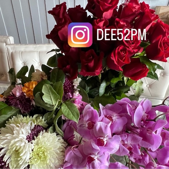 Meet Your Posher, dee52 - Picture 2 of 2